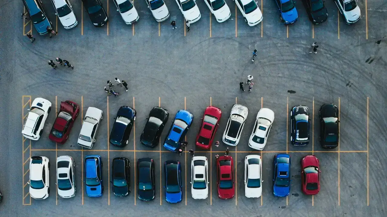What Happens If You Unknowingly Hit A Parked Car?